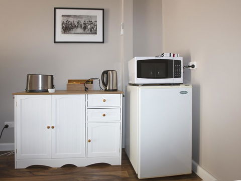 Pound Creek Gallery - Accommodation 4U 11