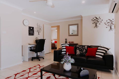 Central Wagga Self Catering Apartment - Accommodation 4U 0