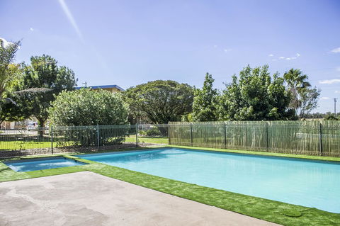 Allonville Gardens Motel - Accommodation 4U 8