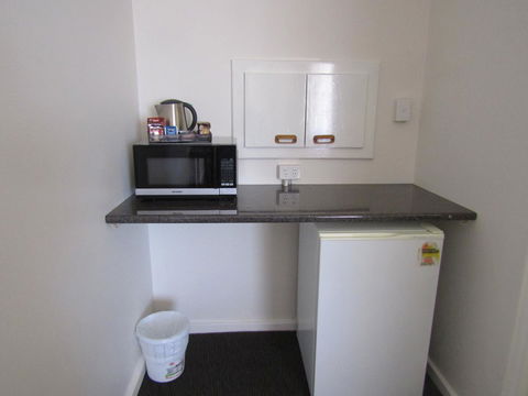 Allonville Gardens Motel - Accommodation 4U 16