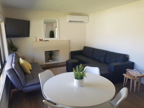 Golden Hill Cottage - Accommodation 4U 9