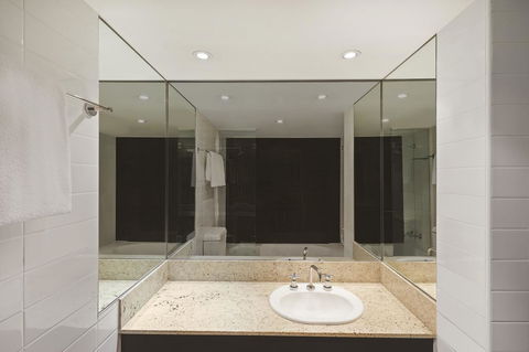 Adina Apartment Hotel Sydney Surry Hills - Accommodation 4U 9