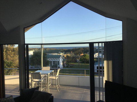 The Boat House - Accommodation 4U 21