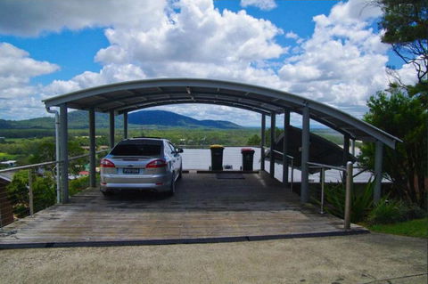 Coastwatch, 26 Comara Terrace - Accommodation 4U 9
