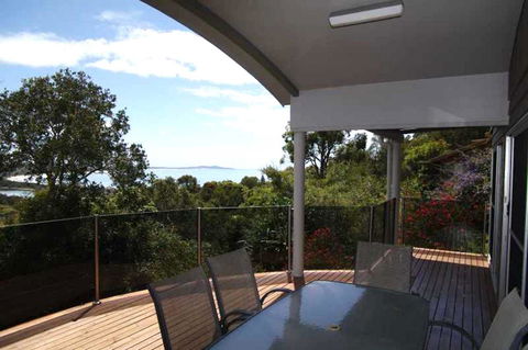 Coastwatch, 26 Comara Terrace - Accommodation 4U 1