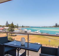Shoreline 7 with 180 degree water views - Accommodation 4U