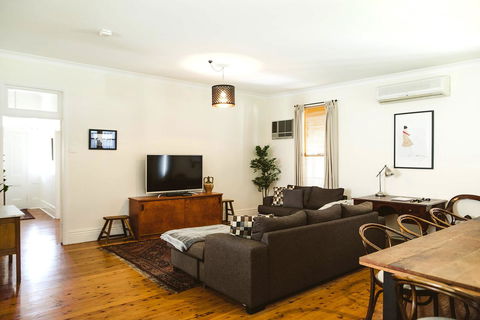 Morpeth Cottage - Accommodation 4U 2