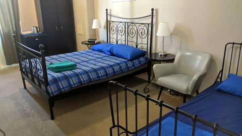 Newtown Backpackers - Accommodation 4U 15