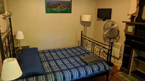 Newtown Backpackers - Accommodation 4U 17