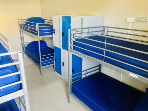 Newtown Backpackers - Accommodation 4U 10