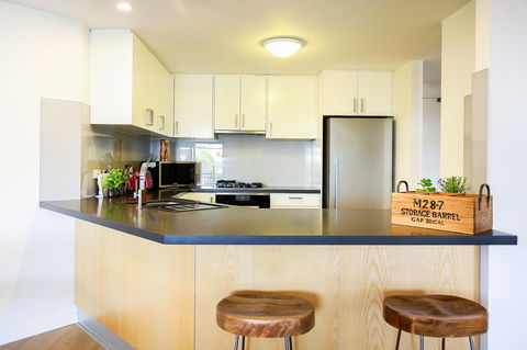Vibrant Inner-city Living - Darling Harbour Fringe - Accommodation 4U 5