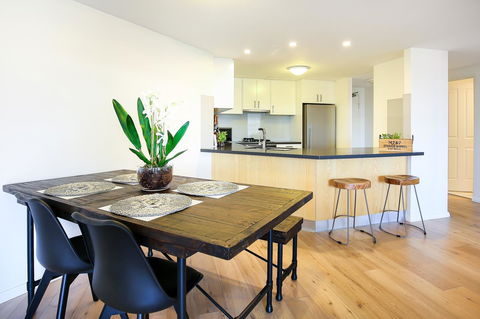 Vibrant Inner-city Living - Darling Harbour Fringe - Accommodation 4U 2