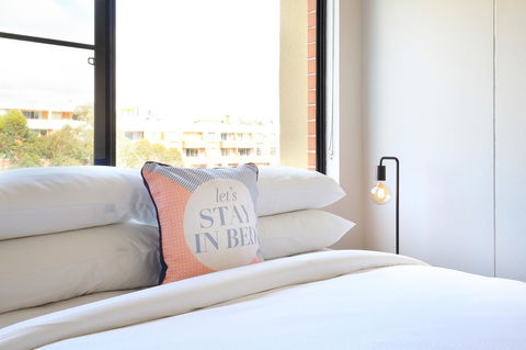 Vibrant Inner-city Living - Darling Harbour Fringe - Accommodation 4U 14