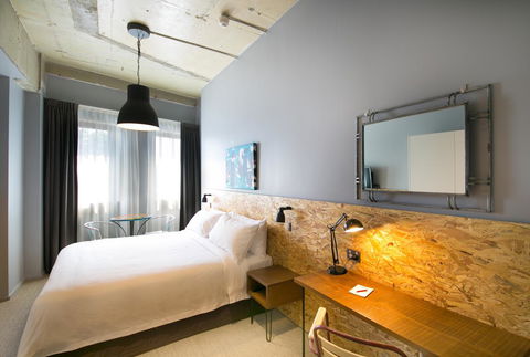 The Urban Newtown - Accommodation 4U 24