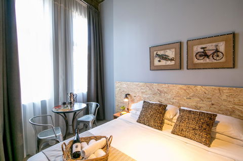 The Urban Newtown - Accommodation 4U 5