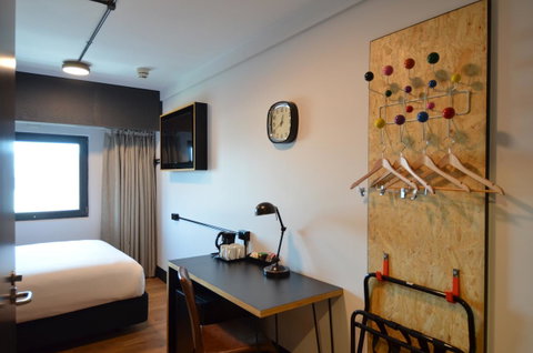 Ibis Budget Sydney East - Accommodation 4U 18