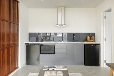 The Beach House North Wollongong - Accommodation 4U 5