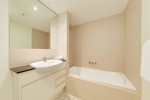 Wyndel Apartments - Apex North Sydney - Accommodation 4U 9