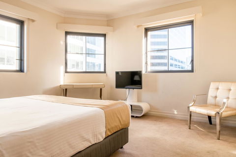 Seasons Harbour Plaza - Accommodation 4U 16