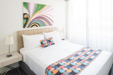 Seasons Harbour Plaza - Accommodation 4U 0