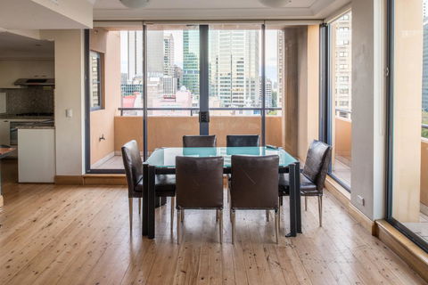 Seasons Harbour Plaza - Accommodation 4U 12