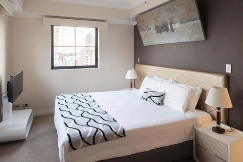 Seasons Harbour Plaza - Accommodation 4U 14