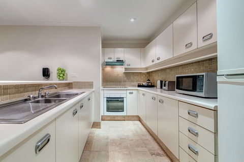 The York By Swiss-Belhotel - Accommodation 4U 12