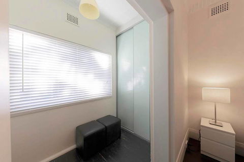 BONDI BEACH PRIME 1 Bedroom + Sunroom - Accommodation 4U 5