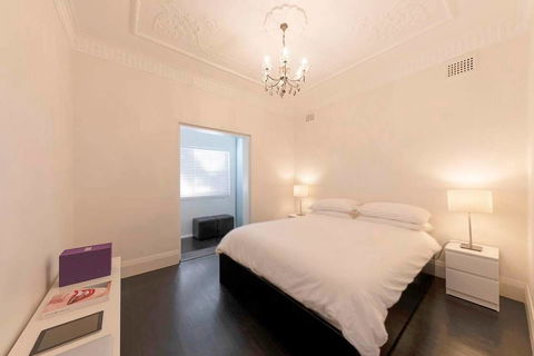 BONDI BEACH PRIME 1 Bedroom + Sunroom - Accommodation 4U 2