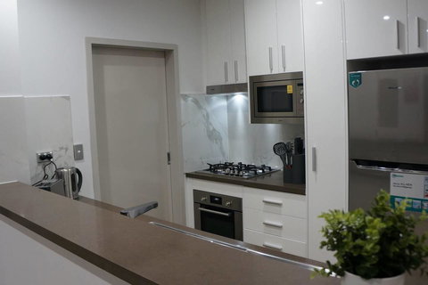 Specious Apartment With 2 Large Bedrooms - Accommodation 4U 16