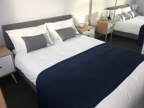 Specious Apartment With 2 Large Bedrooms - Accommodation 4U 2