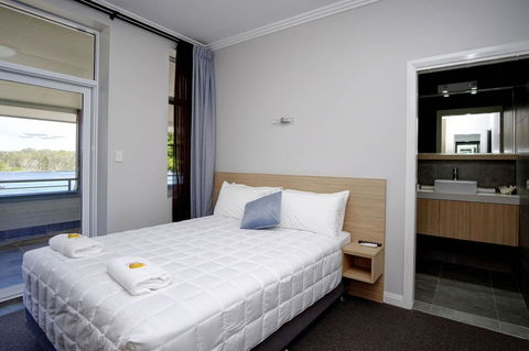 Lakes And Ocean Hotel Forster - Accommodation 4U 25