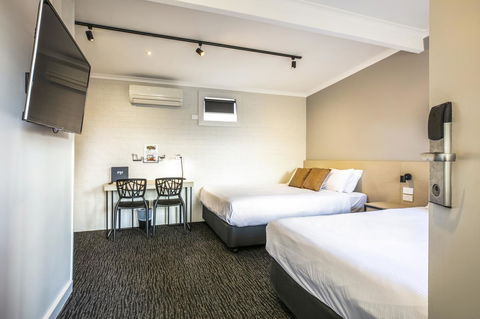 Nightcap At Colyton Hotel - Accommodation 4U 23