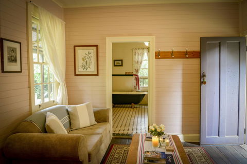 Arcadia - The Barn Cottage & Rosehill Cottage - Accommodation 4U 20