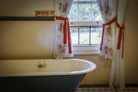 Arcadia - The Barn Cottage & Rosehill Cottage - Accommodation 4U 18