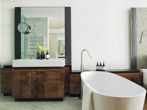 The Old Clare Hotel, Independent Collection By EVT - Accommodation 4U 3