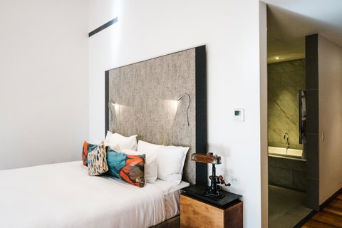 The Old Clare Hotel, Independent Collection By EVT - Accommodation 4U 18