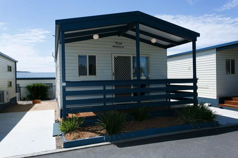 Crestview Tourist Park - Accommodation 4U 5