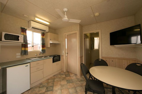 Crestview Tourist Park - Accommodation 4U 17