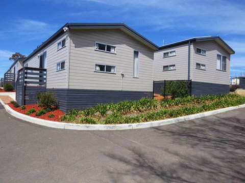 Crestview Tourist Park - Accommodation 4U 23