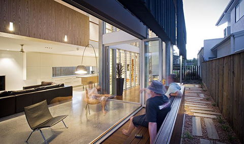 Casuarina Beachfront House - Hostie Properties - Accommodation 4U 7