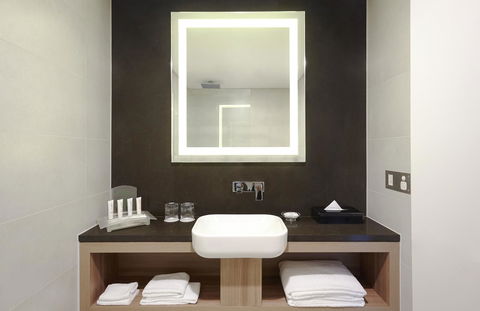 Furama Darling Harbour - Accommodation 4U 8