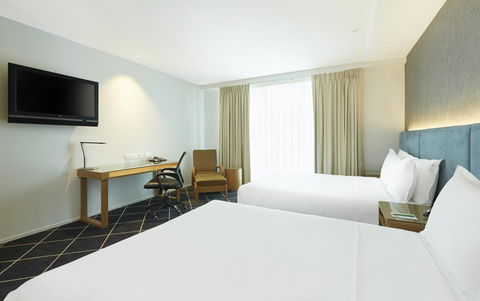 Furama Darling Harbour - Accommodation 4U 11