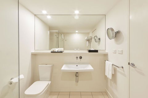 Furama Darling Harbour - Accommodation 4U 34
