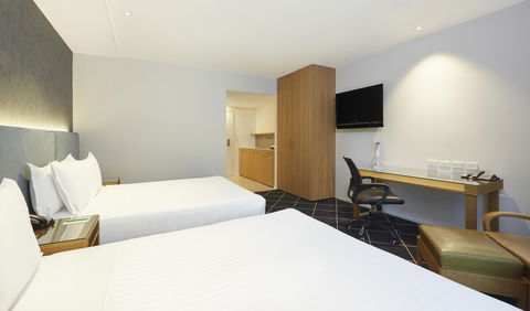 Furama Darling Harbour - Accommodation 4U 42