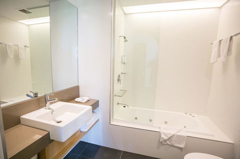 Alpha Hotel Eastern Creek - Accommodation 4U 13