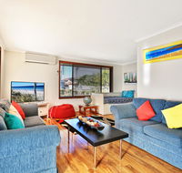 Sandy Toes Beach House Jervis Bay - 2min to Beach - Accommodation 4U