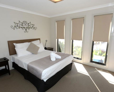 Yarrawonga Waterfront Apartments - Accommodation 4U 14