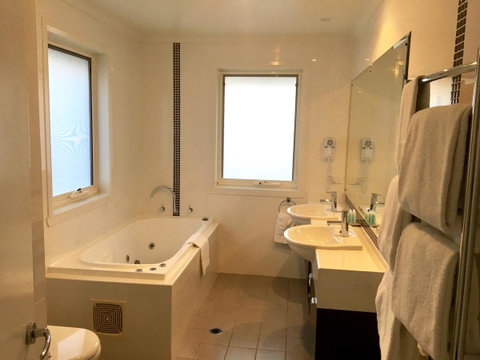 Encore Apartments - Accommodation 4U 3