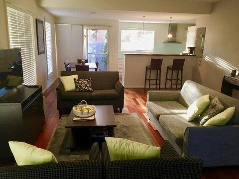 Encore Apartments - Accommodation 4U 0